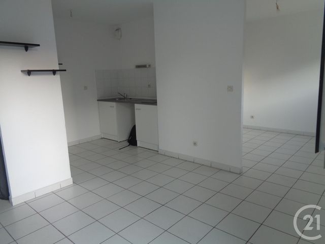 Appartement T1 à louer - 1 pièce - 28.0 m2 - PERPIGNAN - 66 - LANGUEDOC-ROUSSILLON - Century 21 Centrale Immobilier